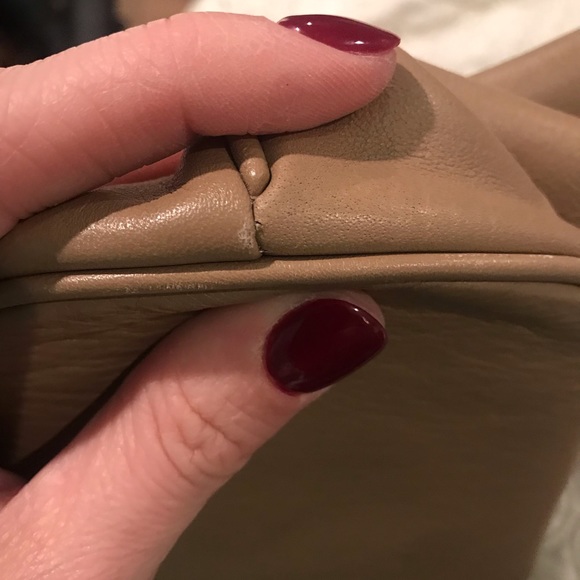 EUC Tory Burch Priscilla bag in Almond - Picture 8 of 8